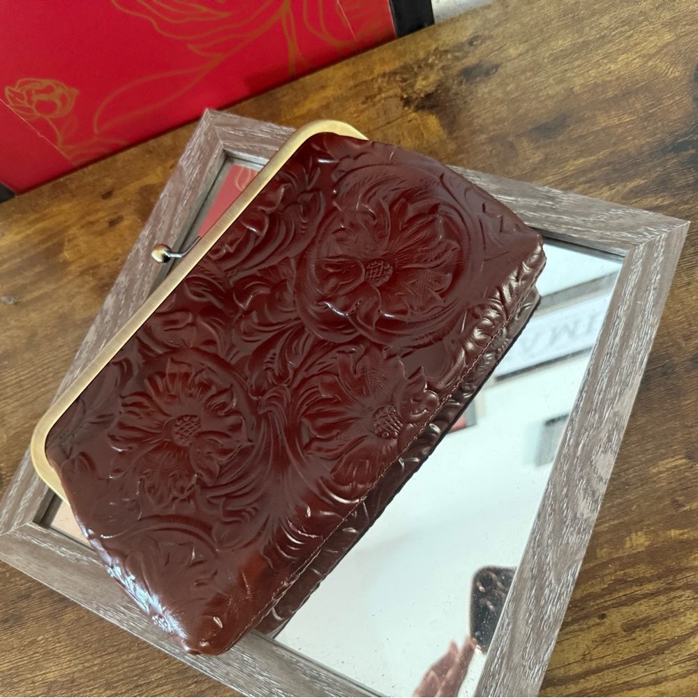Patricia Nash•Potenaz•British Tan•Floral Tooled Kiss-lock Clutch•NWT - Picture 5 of 5